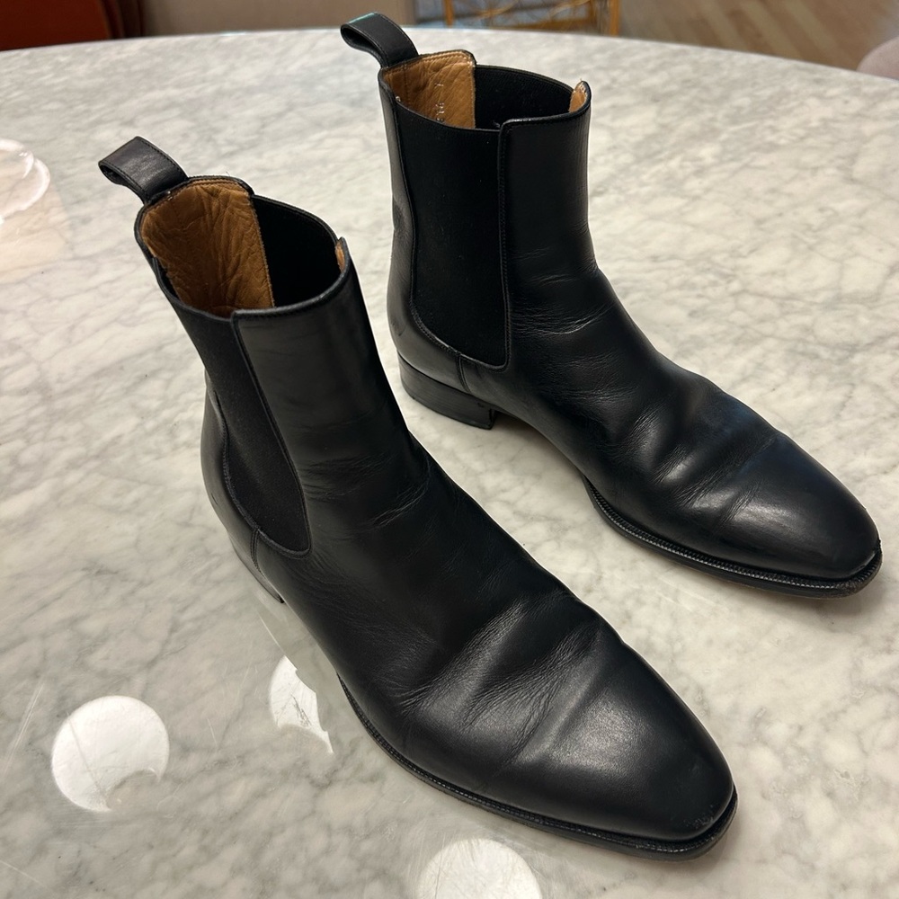 Gucci Black Leather Chelsea Boots – Men’s Size 7
